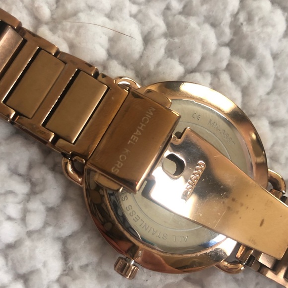 Micheal Kors Rose Gold Watch main image 5